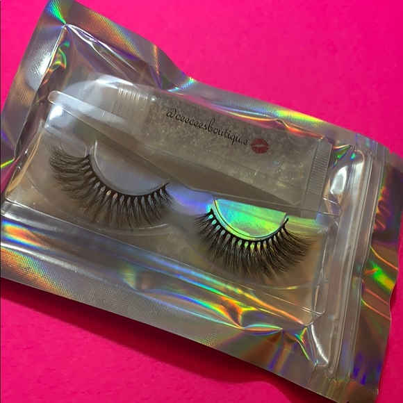 Lash and gloss pack - Picture 1 of 1